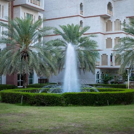 Muscat Oasis Residences Luaran gambar