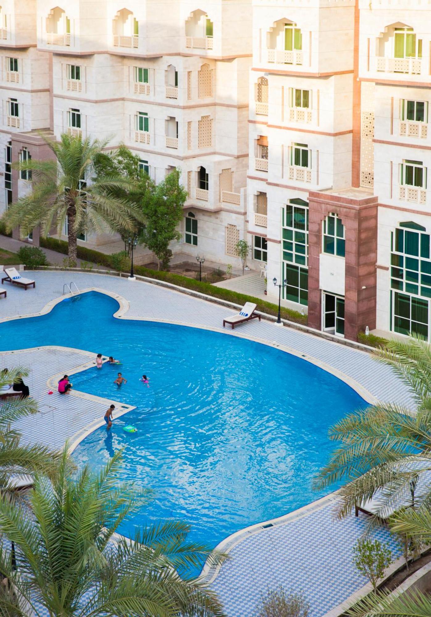 Muscat Oasis Residences Luaran gambar