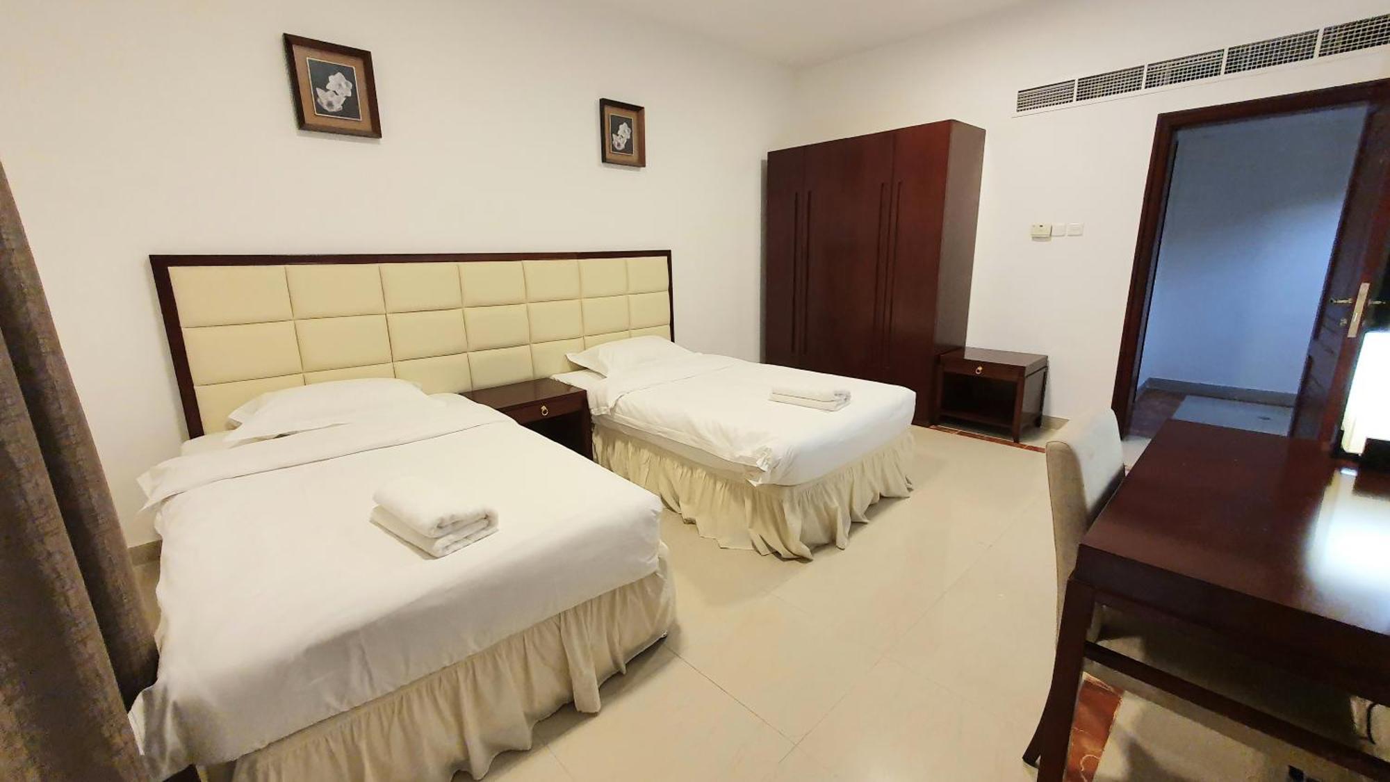 Muscat Oasis Residences Luaran gambar