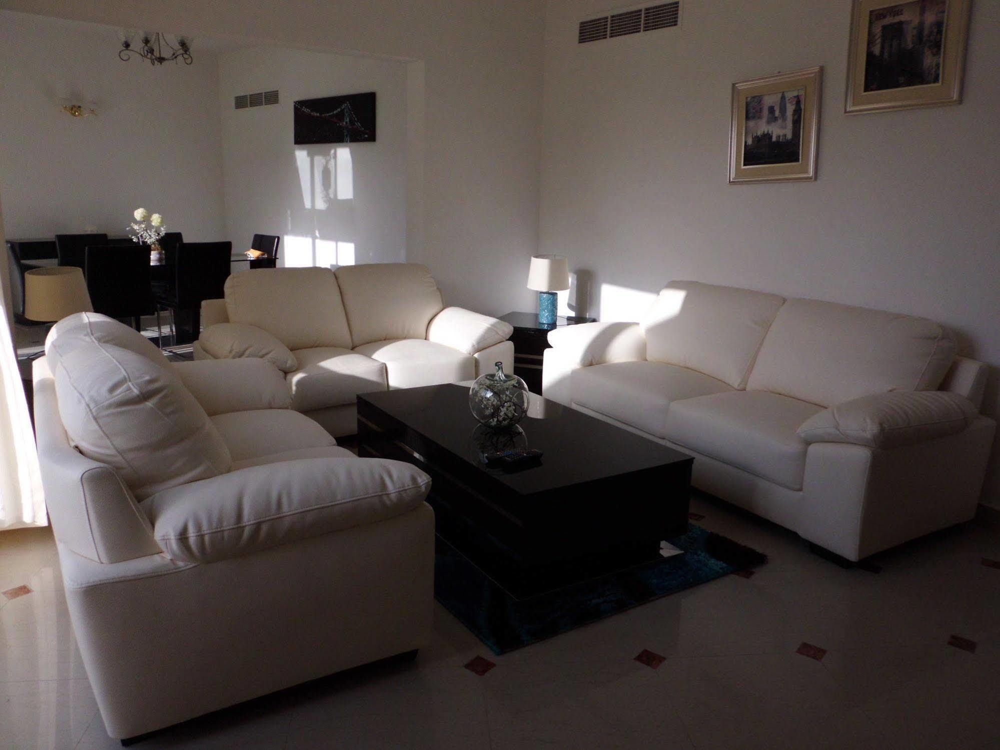 Muscat Oasis Residences Luaran gambar