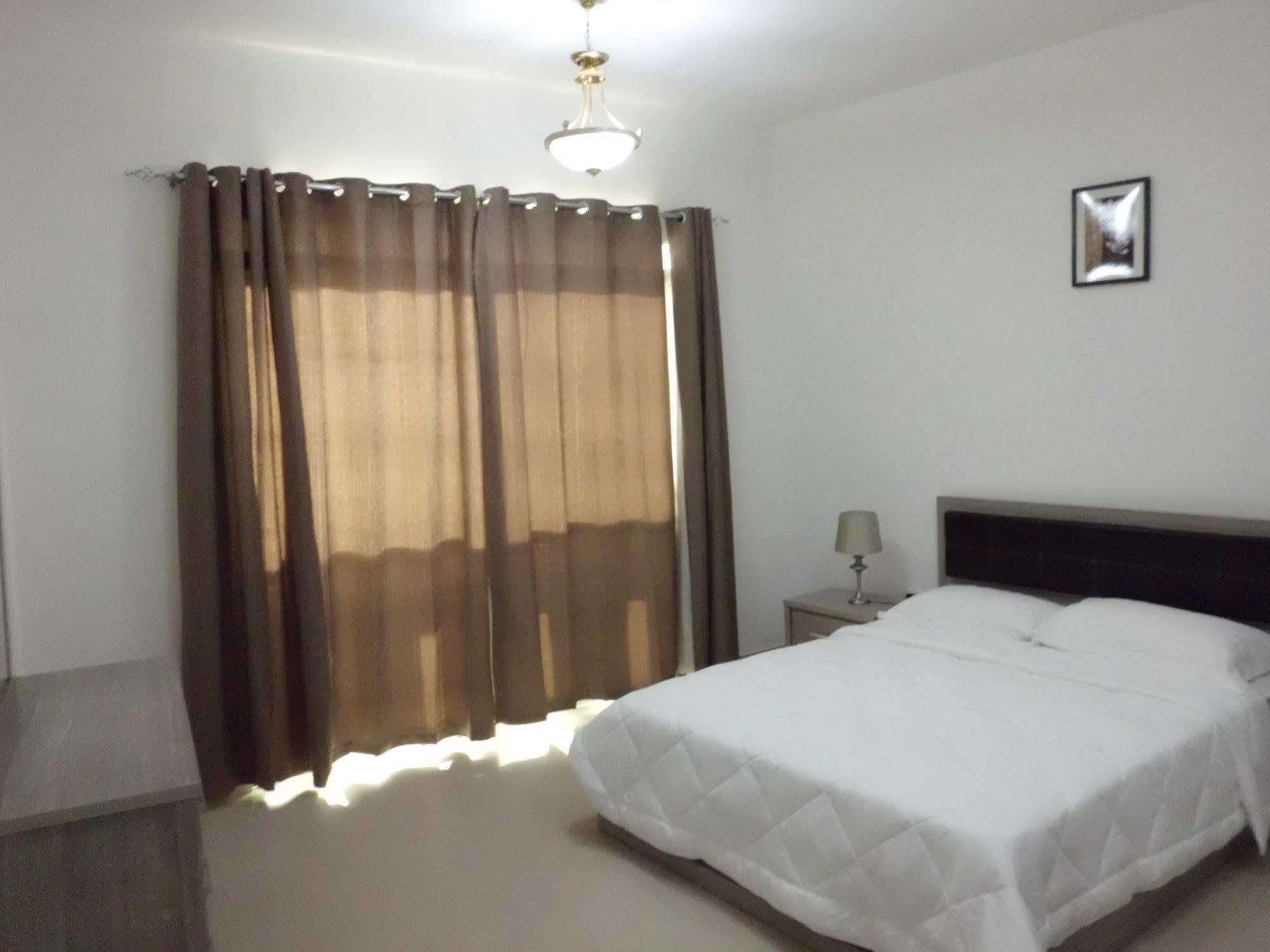 Muscat Oasis Residences Luaran gambar